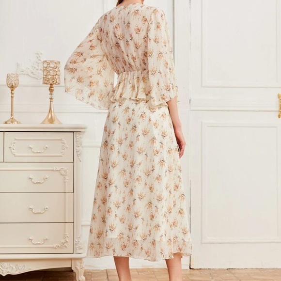 $14 TWO PIECE SKIRT AND BLOUSE SET. NEW WITHOUT TAGS. SIZE MED. $14 if bundled - Picture 5 of 9